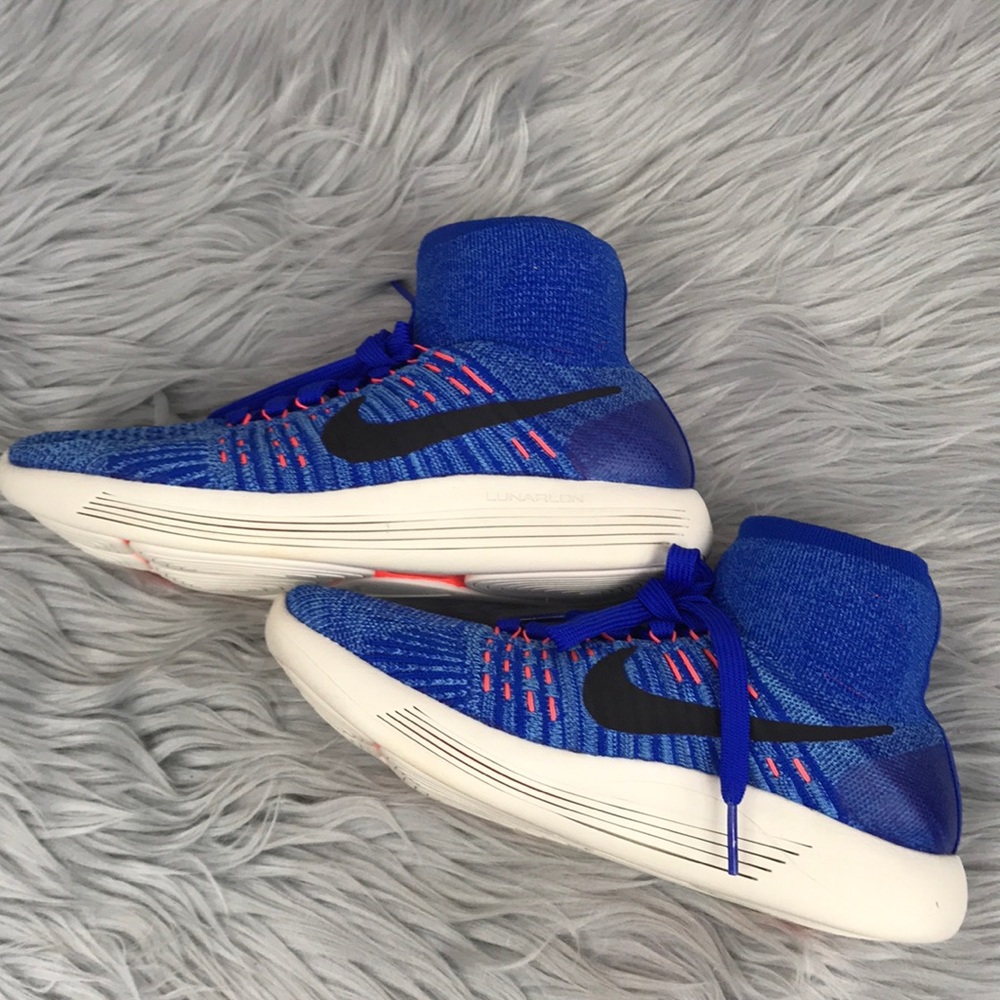 Nike Lunarepic Flykn Shoes - Picture 8 of 9